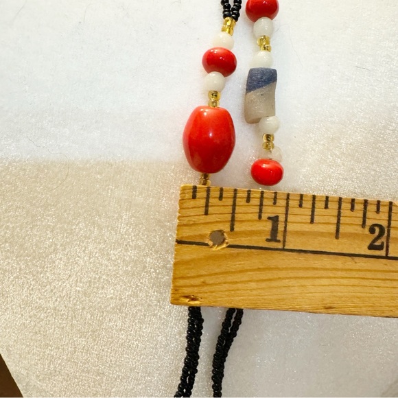 Gorgeous Black Seed Coral Stone Long Beaded Necklace Vintage Unique 31.5" - Picture 8 of 8